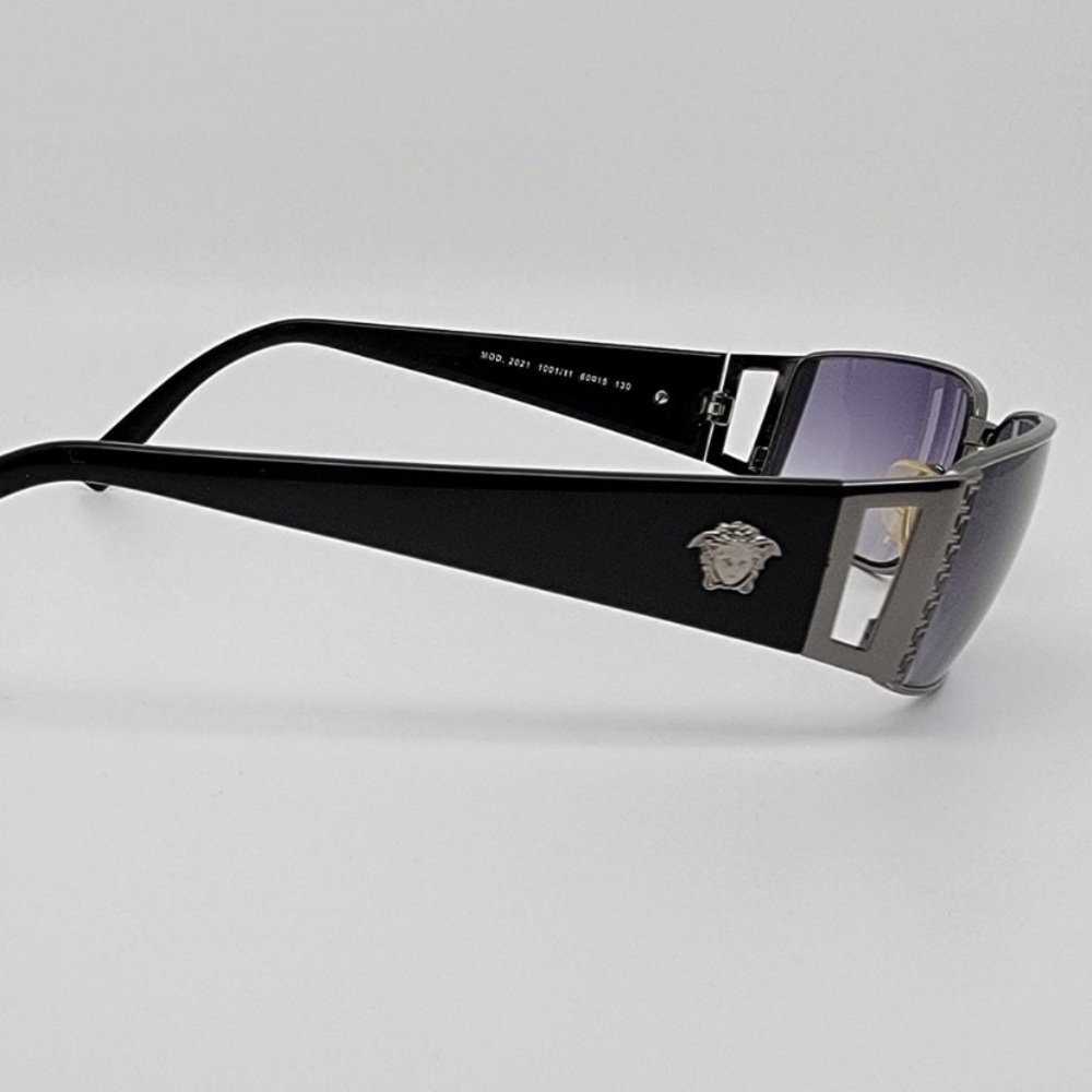 VERSACE Mod. 2021 1001/11 Gunmetal Black/purple Gradient Lens 1990’s great shape